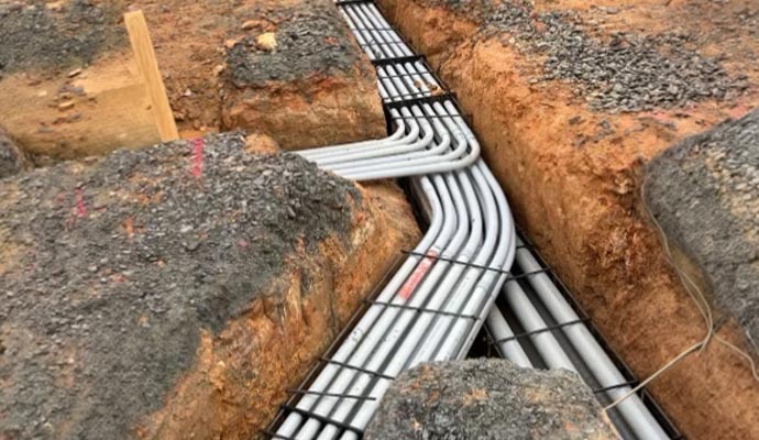 Underground conduit bend alignment installation